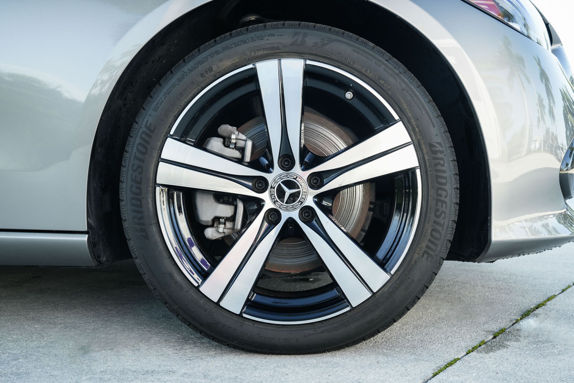 Vehicle image 11 of 45