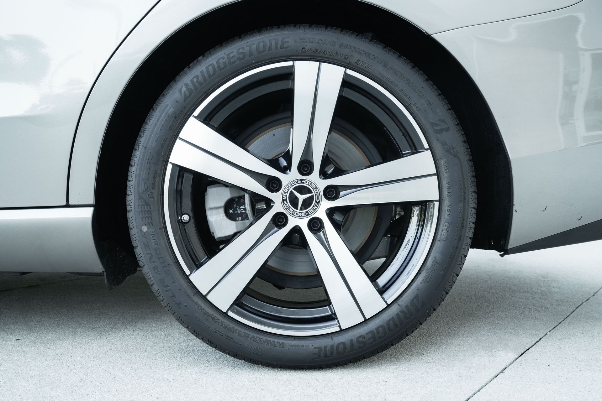 Vehicle image 13 of 45