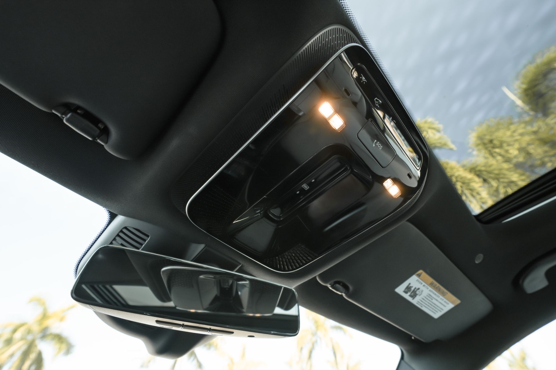 Vehicle image 39 of 45