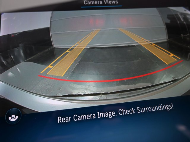 Vehicle image 36 of 40
