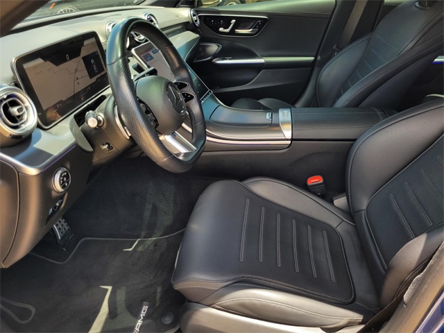 Vehicle image 28 of 35