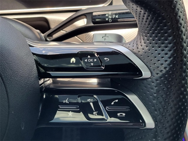 Vehicle image 34 of 35