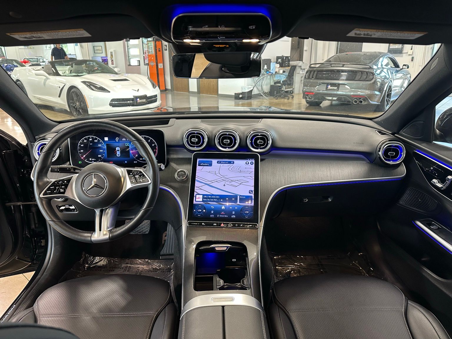 Vehicle image 13 of 25