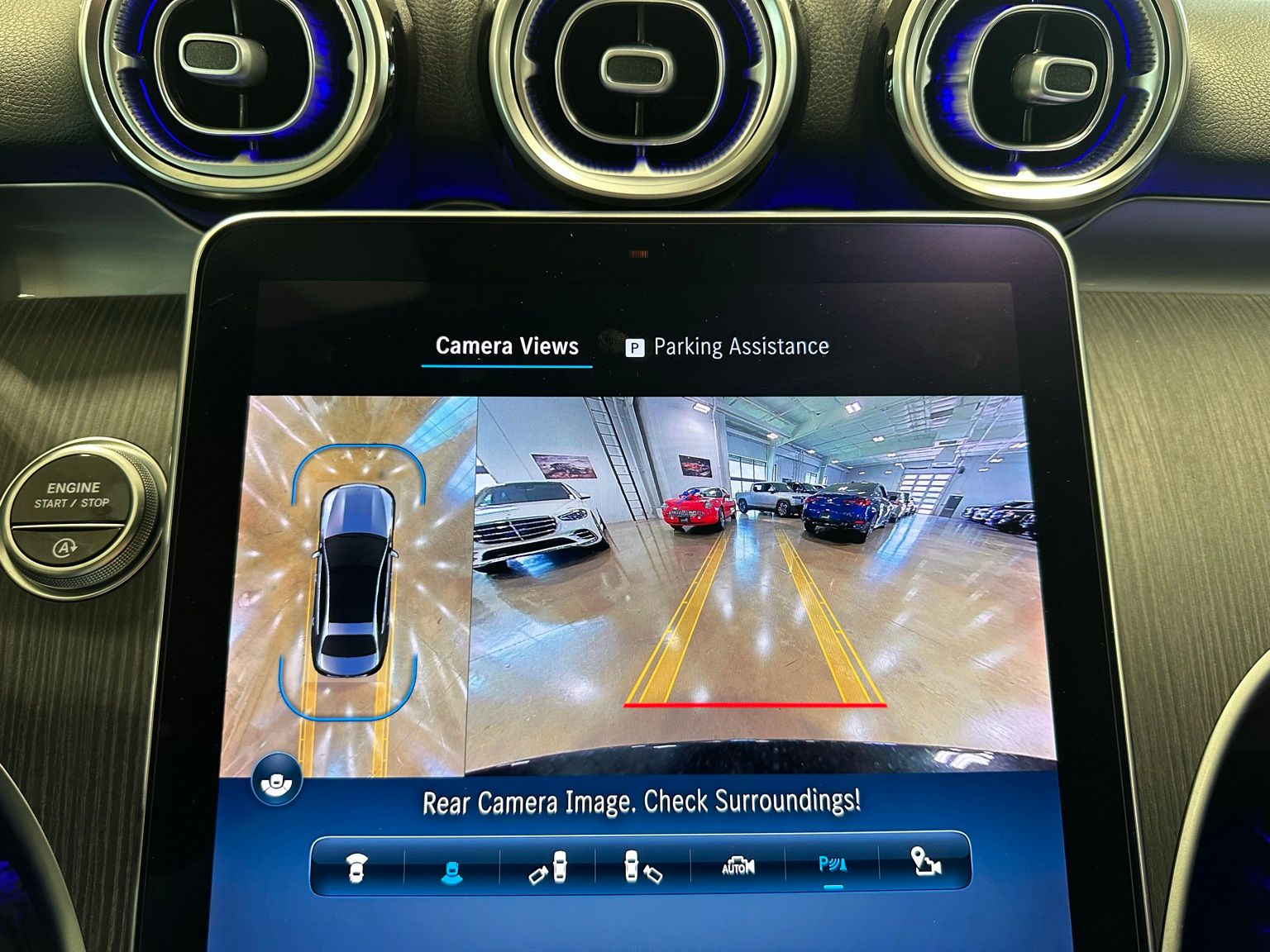 Vehicle image 17 of 25