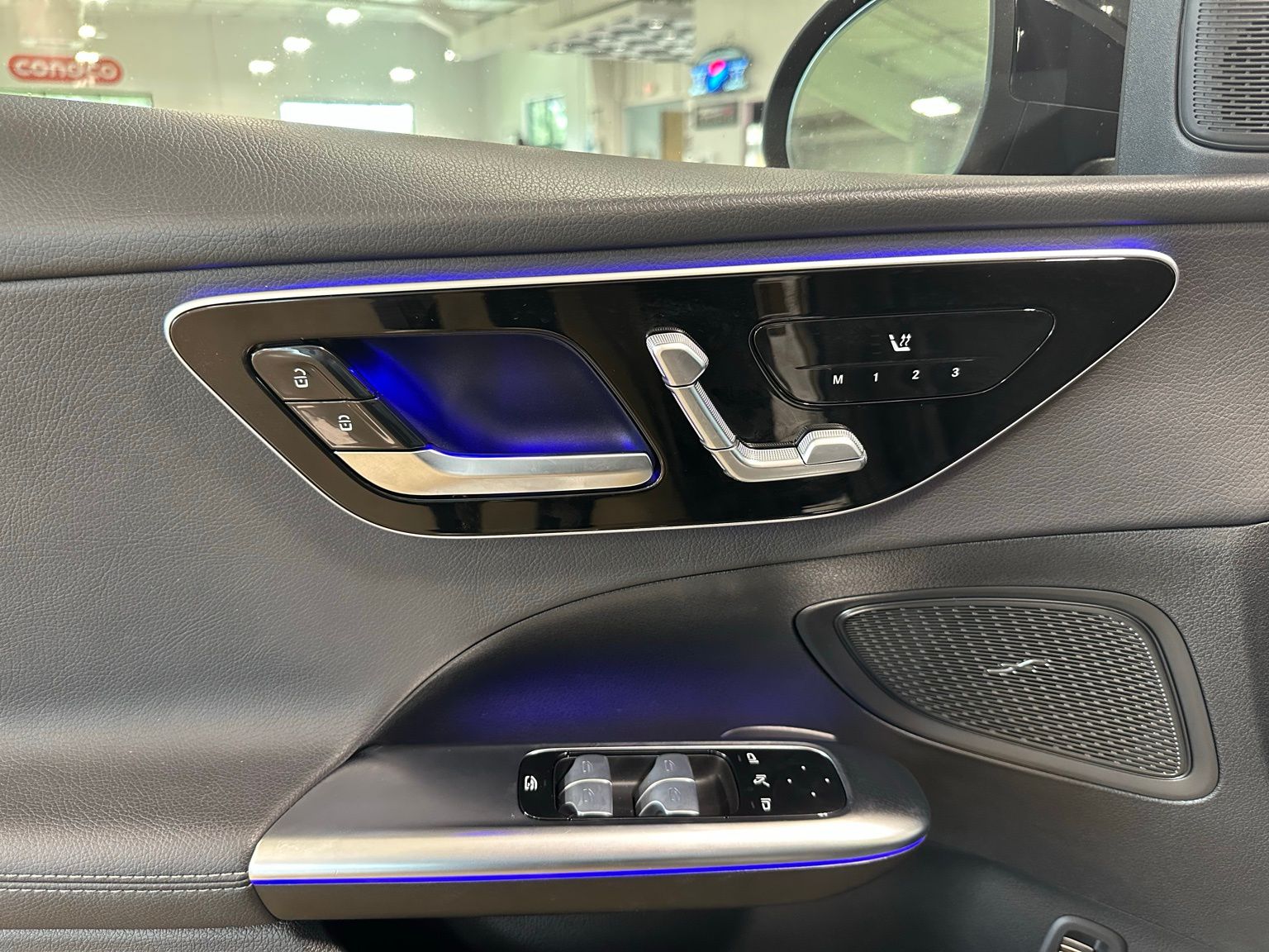 Vehicle image 24 of 25