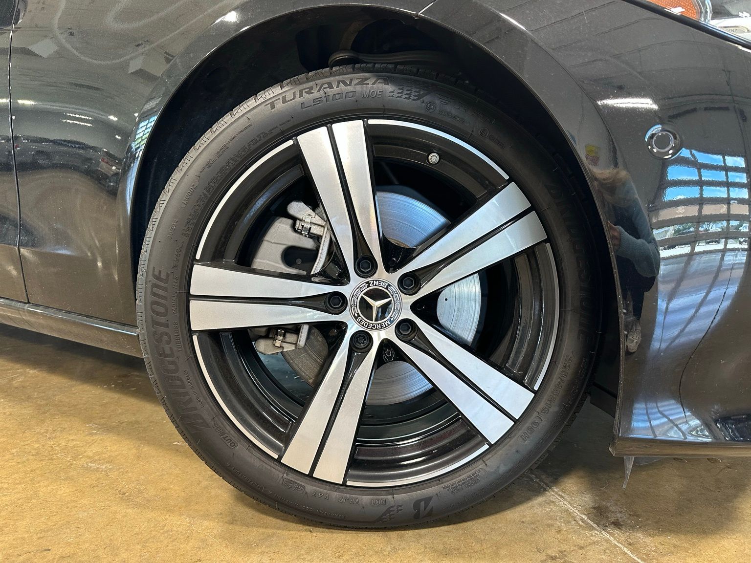 Vehicle image 9 of 25