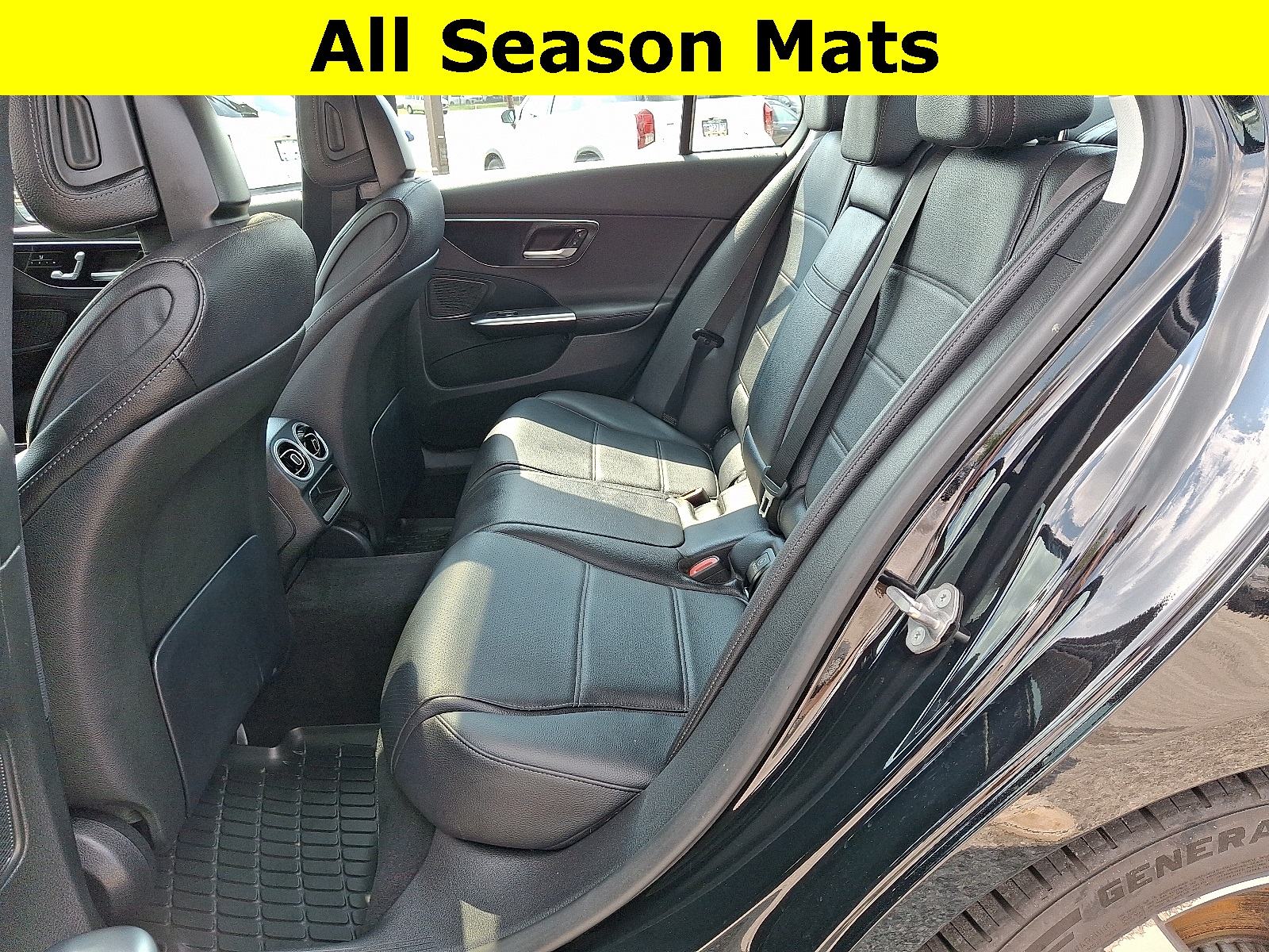 Vehicle image 23 of 31