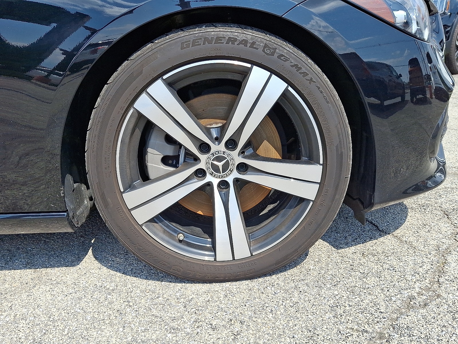Vehicle image 9 of 31