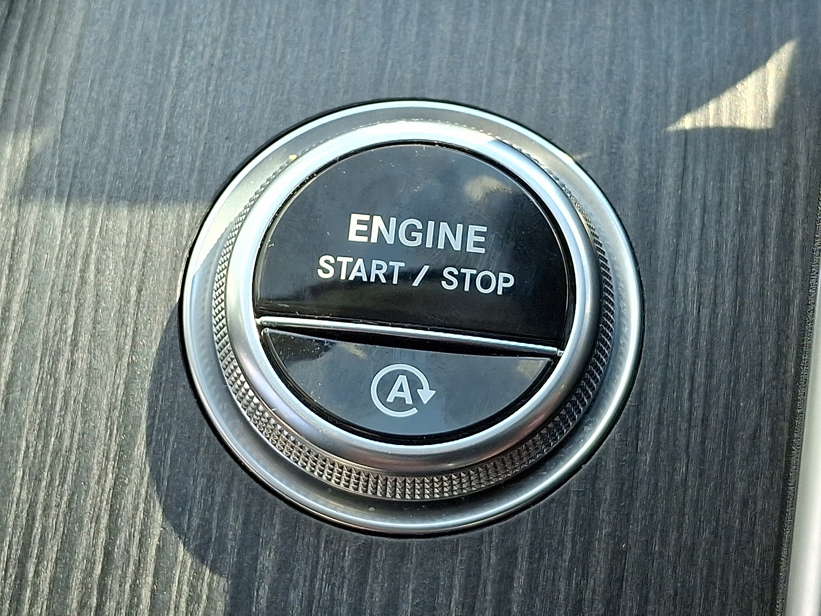 Vehicle image 26 of 31