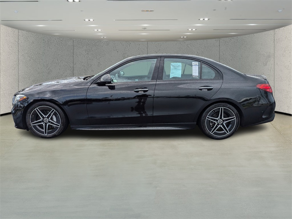 Vehicle image 8 of 38