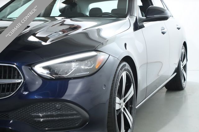 Vehicle image 14 of 45