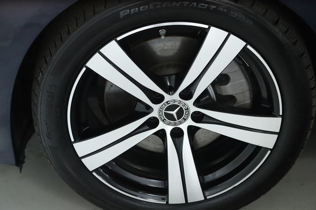 Vehicle image 43 of 45