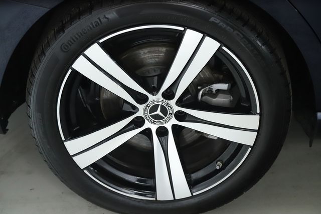 Vehicle image 42 of 45