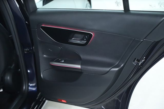 Vehicle image 23 of 45