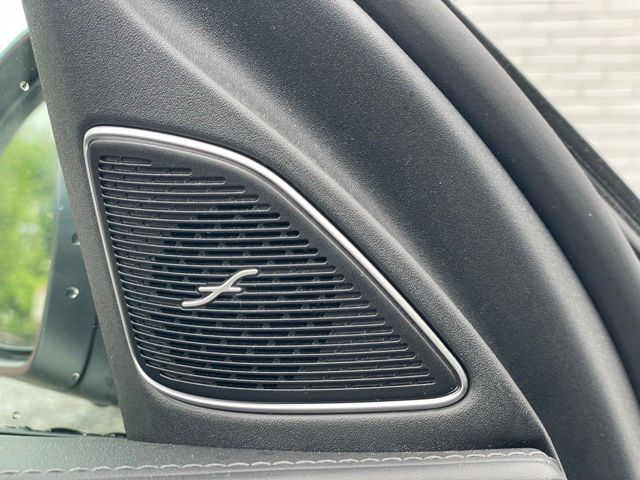 Vehicle image 20 of 27