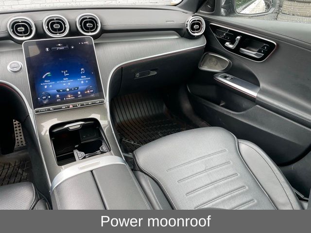 Vehicle image 10 of 27