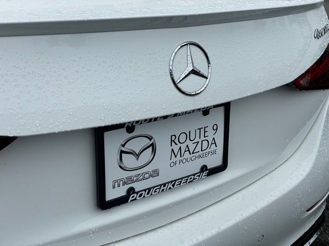 Vehicle image 25 of 27