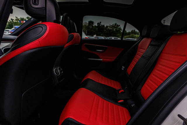 Vehicle image 21 of 31