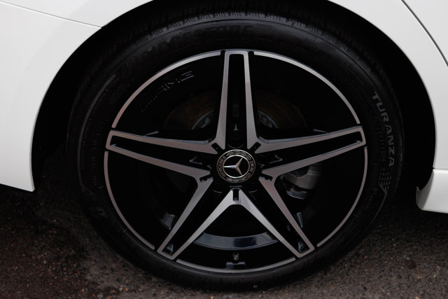 Vehicle image 11 of 31