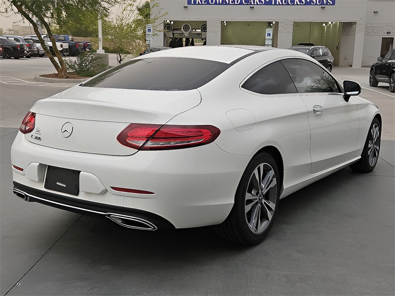 Vehicle image 29 of 31
