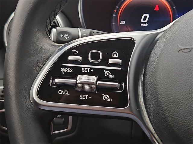 Vehicle image 18 of 31
