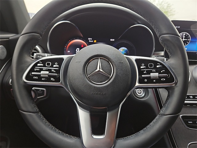 Vehicle image 21 of 31