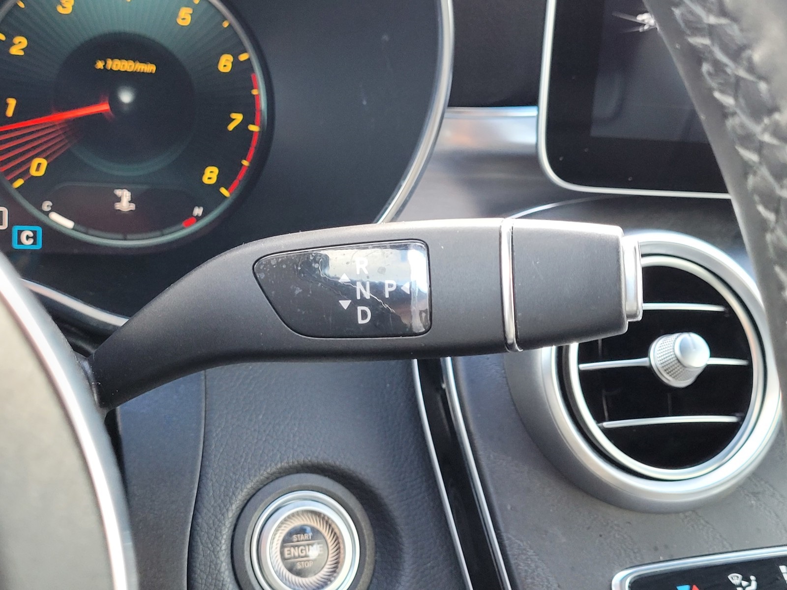 Vehicle image 19 of 27
