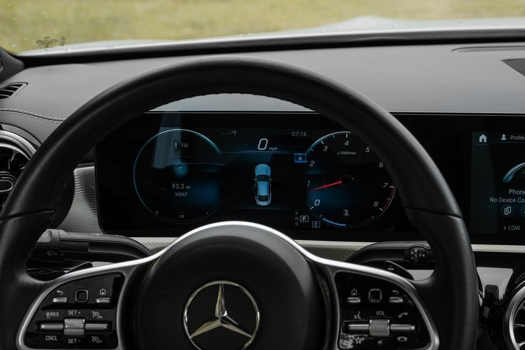 Vehicle image 43 of 56
