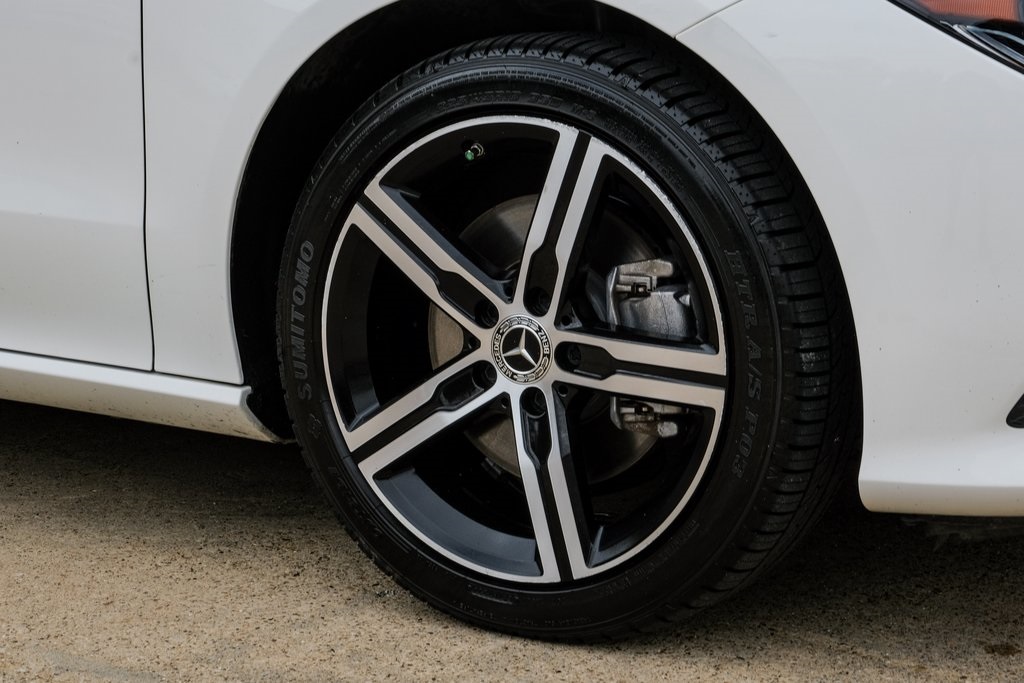 Vehicle image 15 of 56