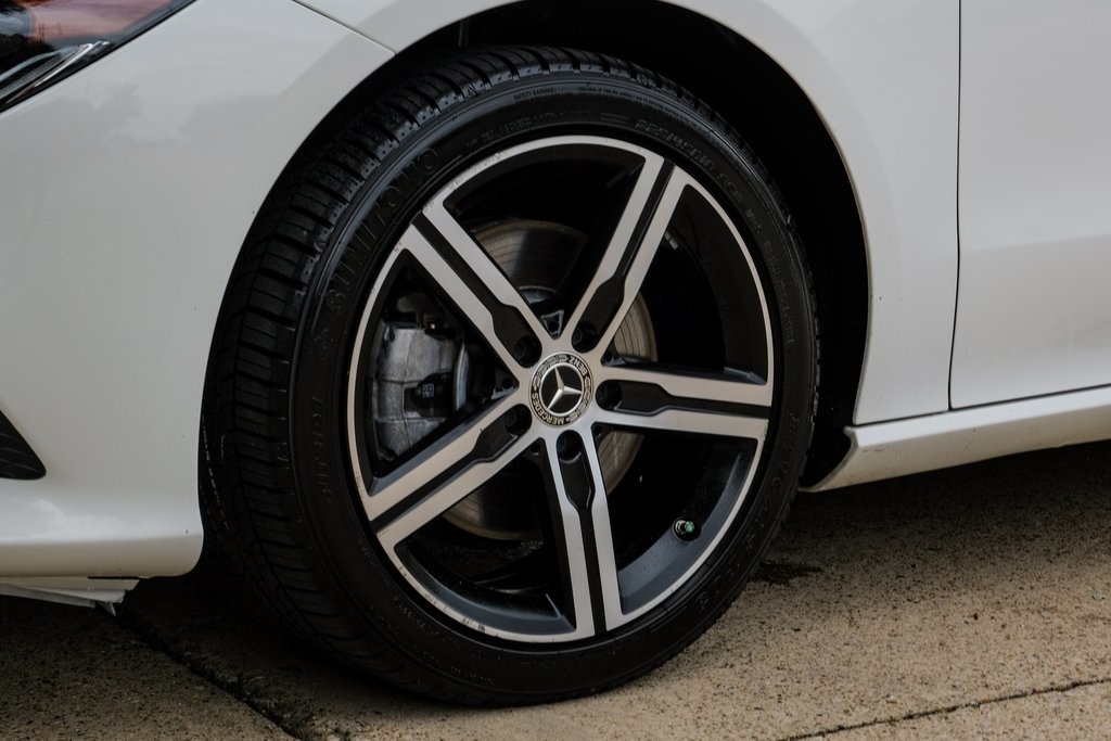 Vehicle image 16 of 56