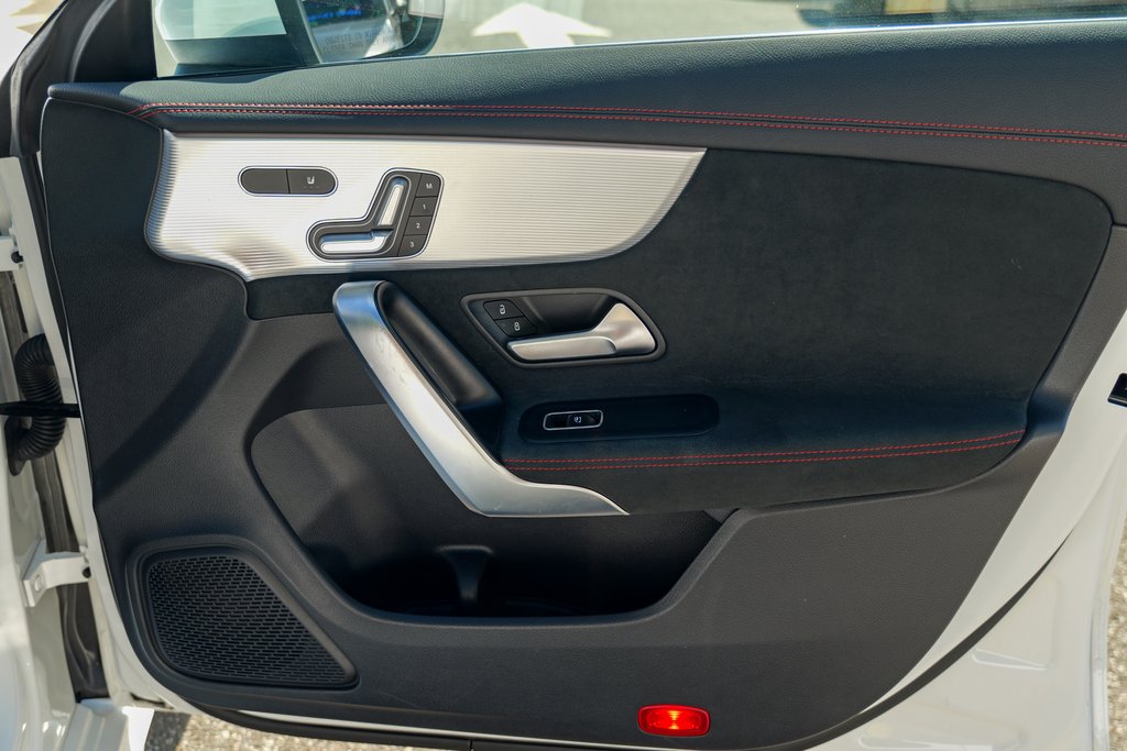 2022 Mercedes-Benz CLA 250 Image 41 of 54