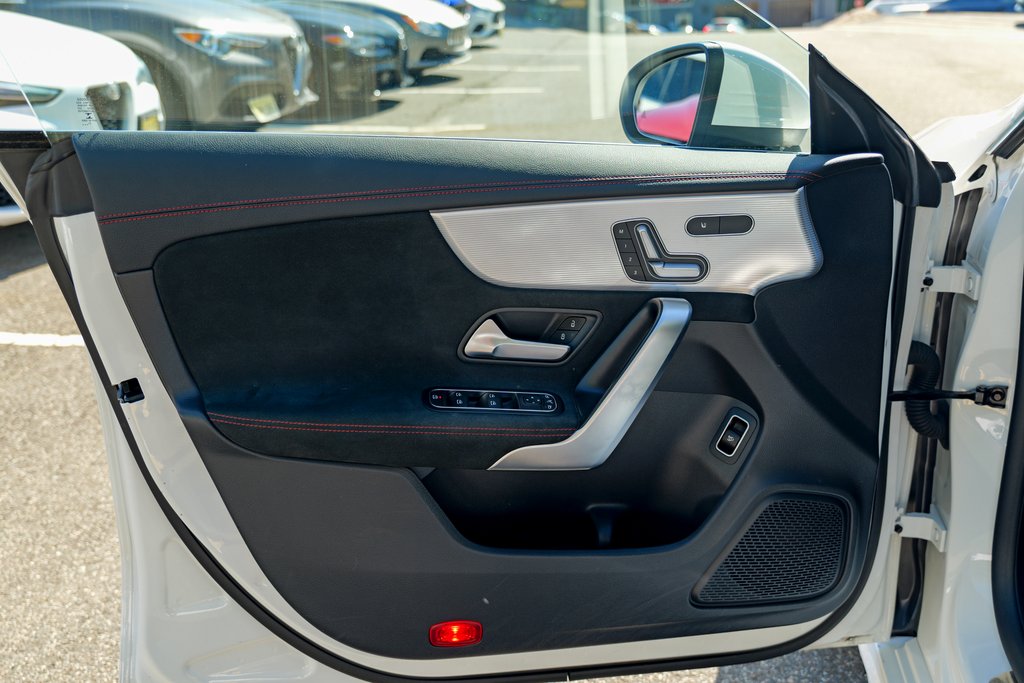 2022 Mercedes-Benz CLA 250 Image 51 of 54
