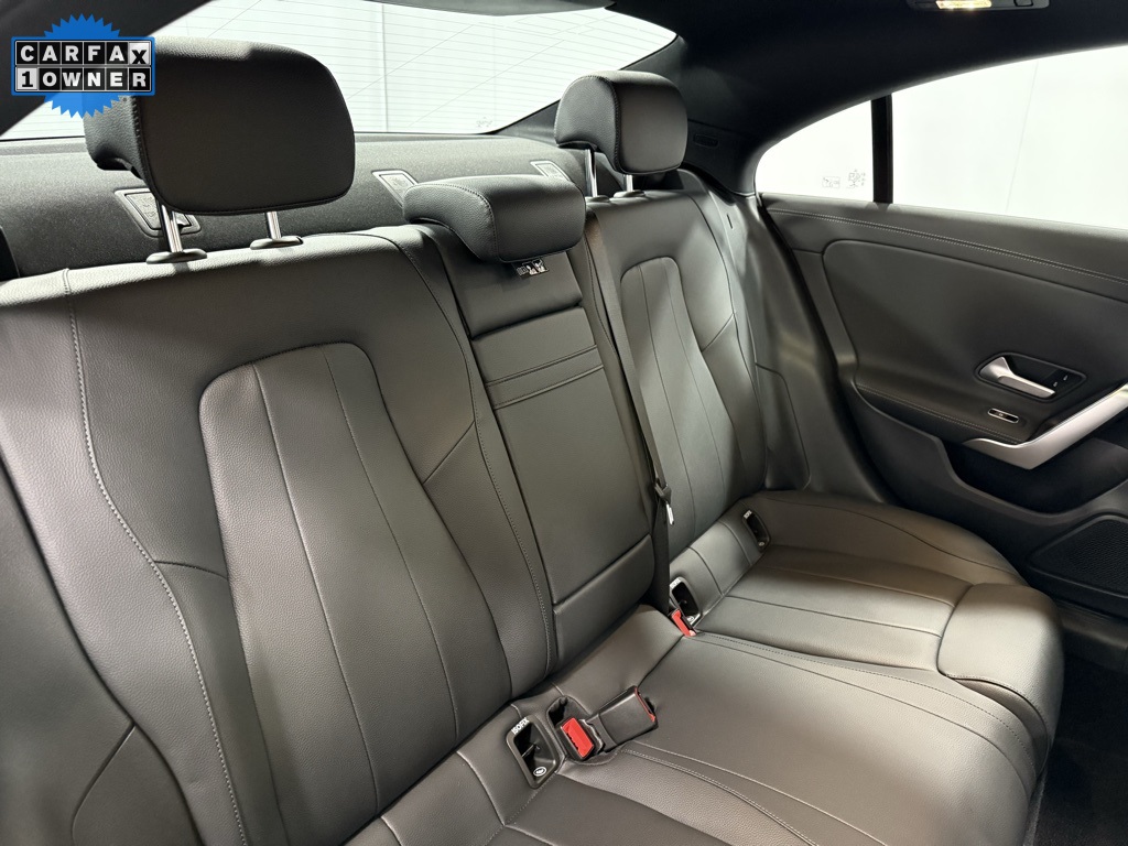 Vehicle image 24 of 31