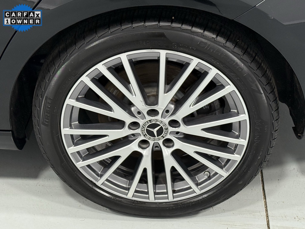 Vehicle image 29 of 31