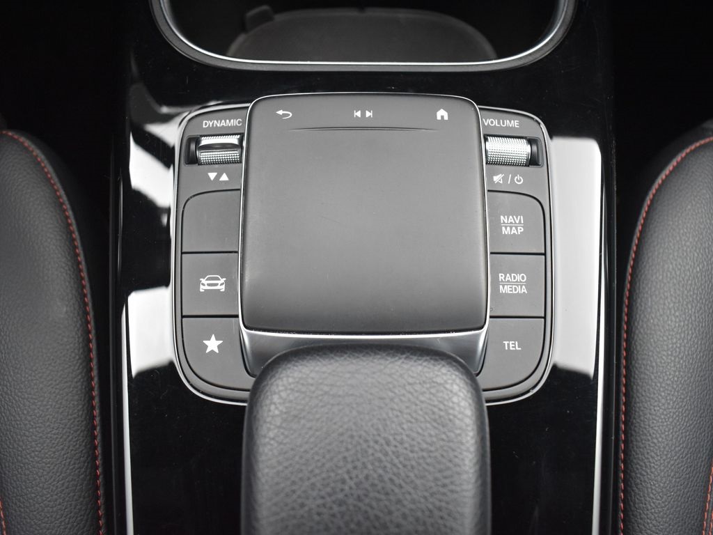 Vehicle image 35 of 38