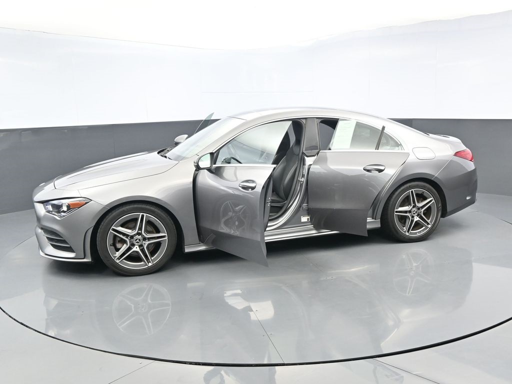 Vehicle image 4 of 38