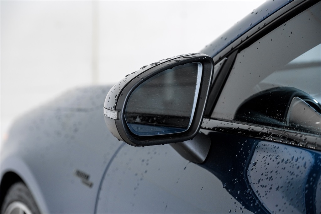 Vehicle image 45 of 61