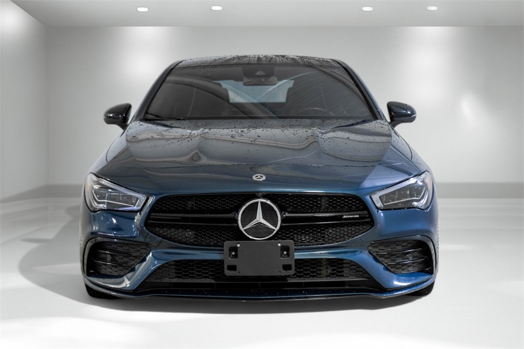 Vehicle image 2 of 61