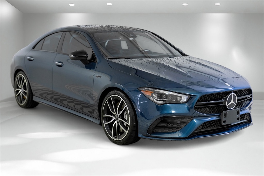 Vehicle image 4 of 61