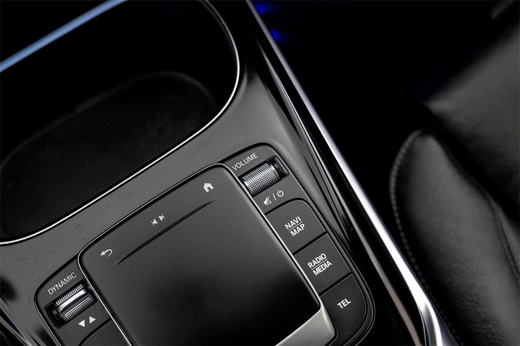 Vehicle image 26 of 61