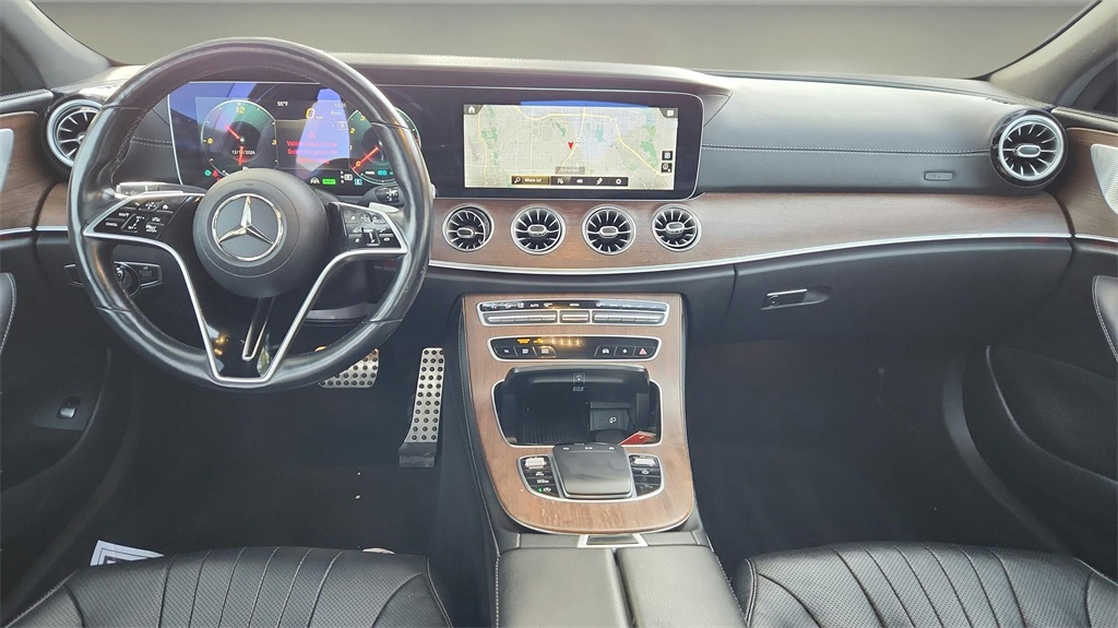 Vehicle image 21 of 34