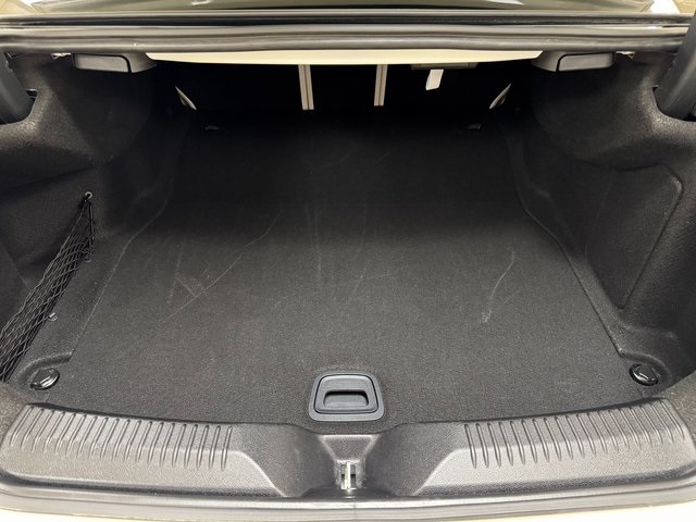 Vehicle image 9 of 29