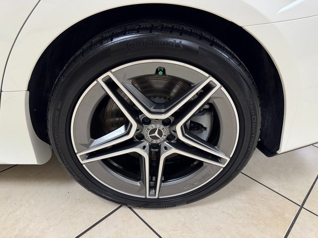 Vehicle image 8 of 29
