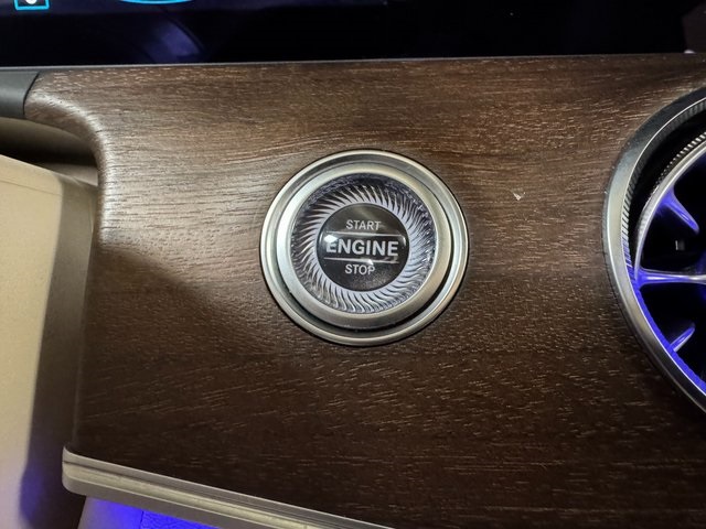 Vehicle image 14 of 29