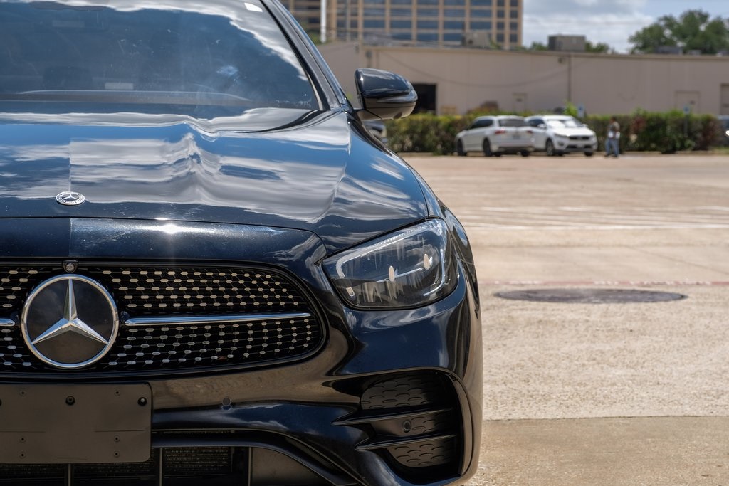Vehicle image 3 of 57