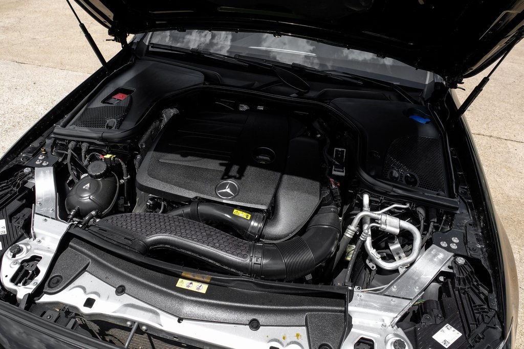 Vehicle image 15 of 57