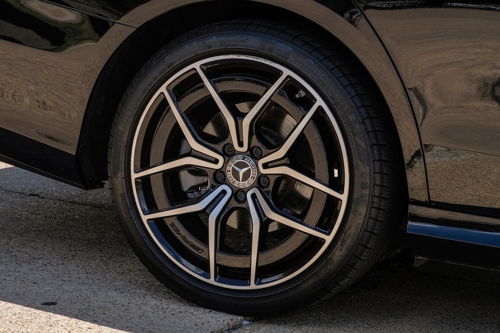 Vehicle image 19 of 57