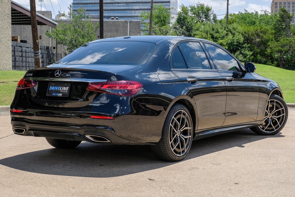 Vehicle image 6 of 57