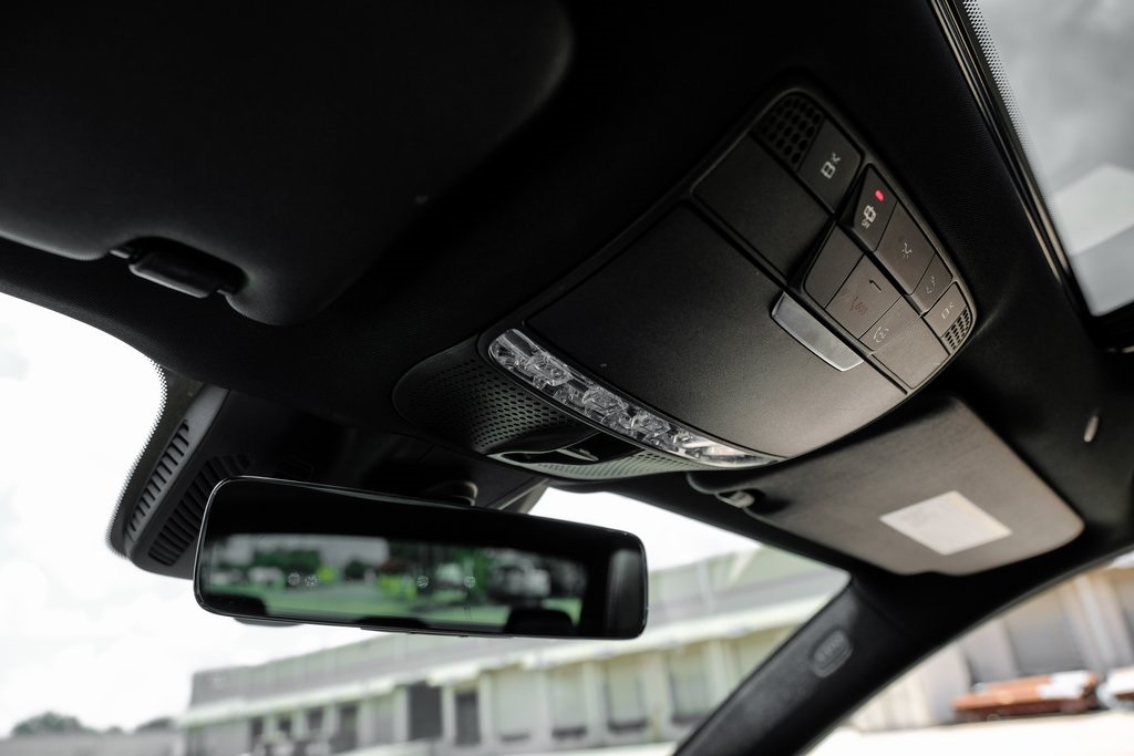 Vehicle image 47 of 57