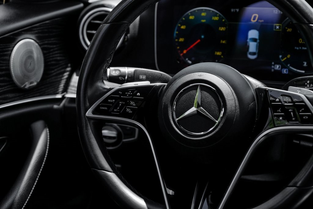 Vehicle image 33 of 57